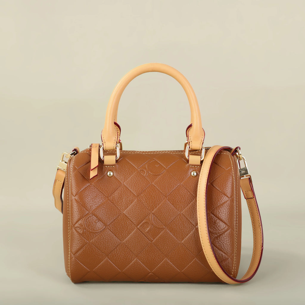 Women’s Designer Handbag Vintage High-Capacity Shoulder Bag with Timeless Style