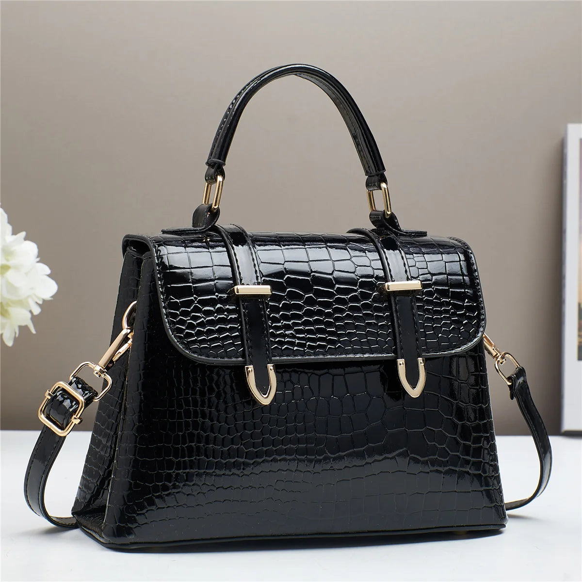 Women's Style Crossbody and Shoulder Bag – Elegant Alligator Pattern Handbag