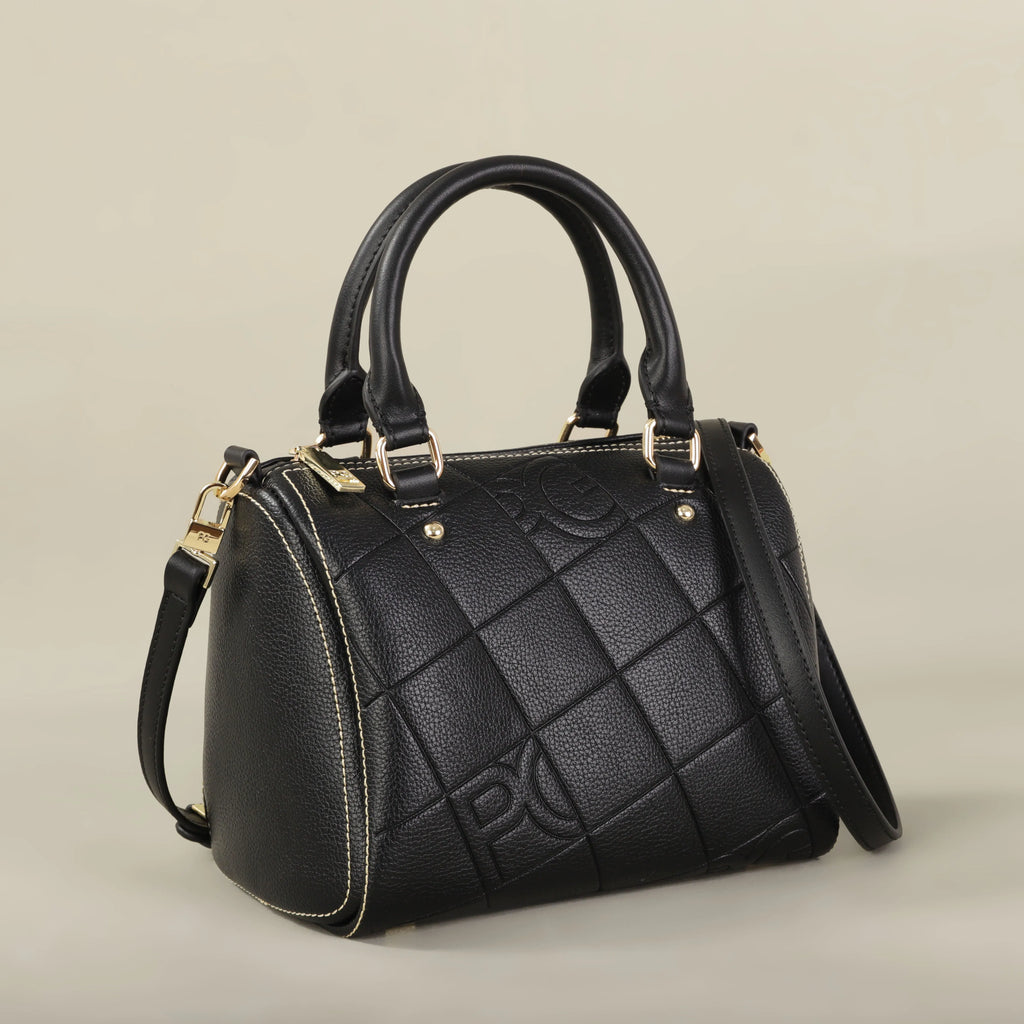 Women’s Designer Handbag Vintage High-Capacity Shoulder Bag with Timeless Style